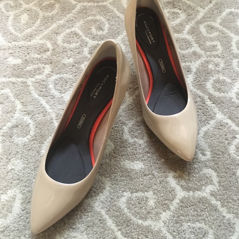 Taupe Heels w Memory Foam